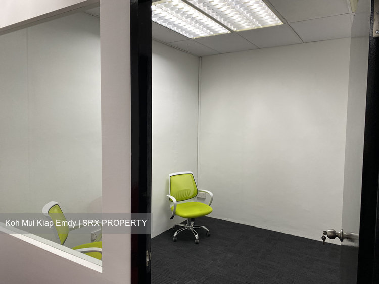 Parklane Shopping Mall (D7), Office #299879911